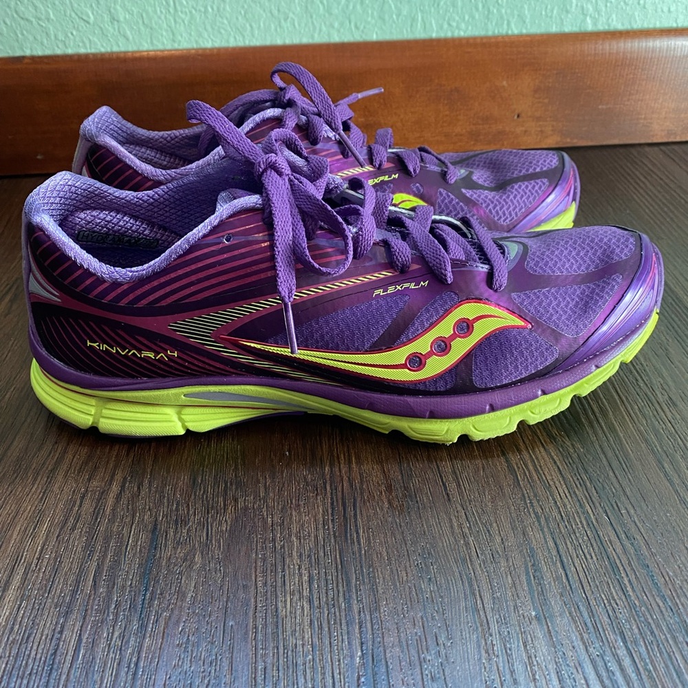 FlexFilm Womens Running Shoes